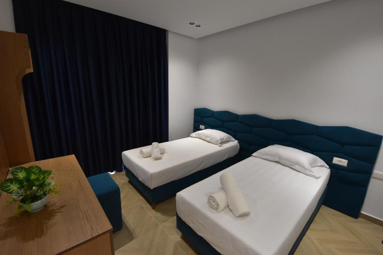 Agimi Hotell 4*